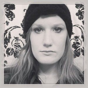 Meet your Posher, Corie
